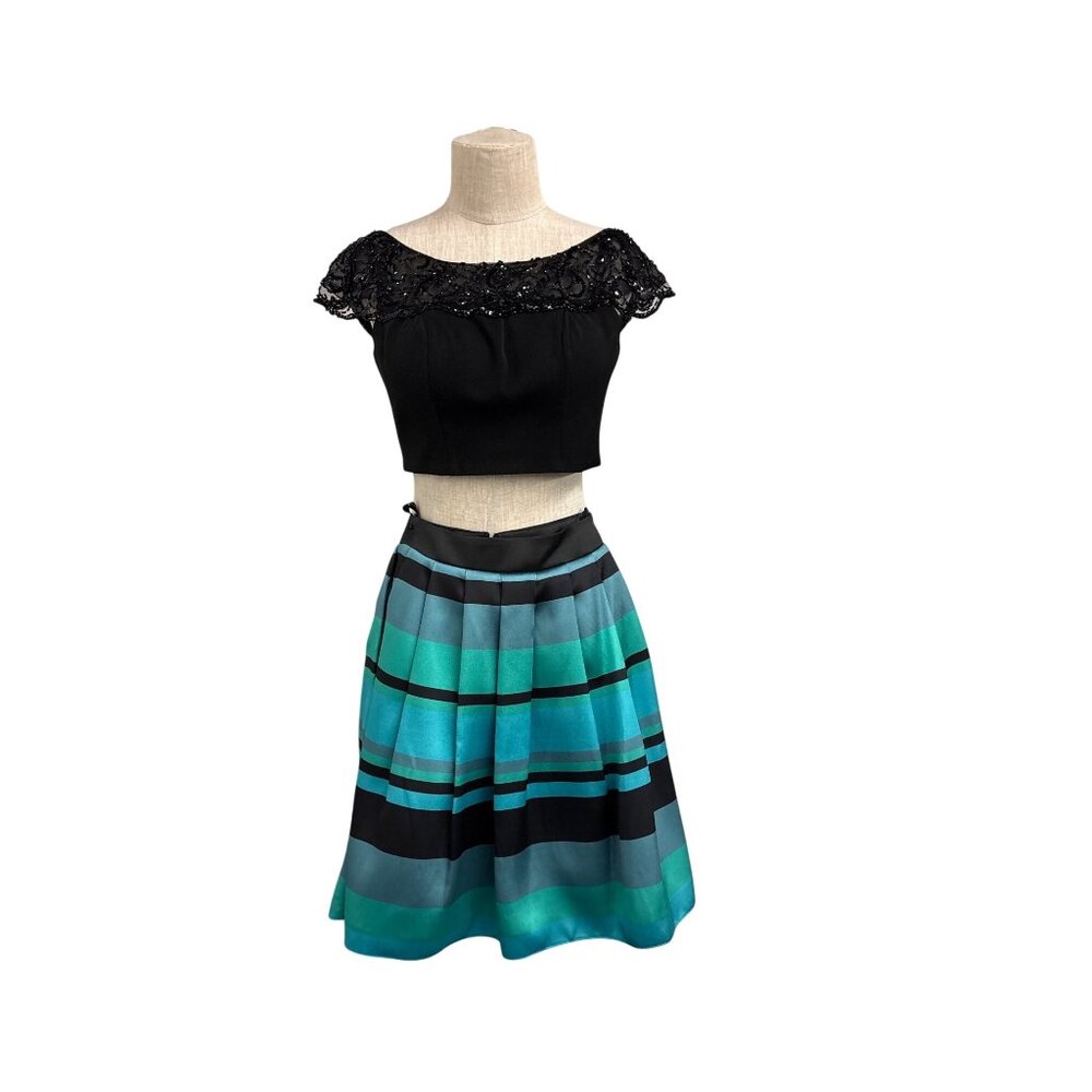Hannah S by House of Wu Two Piece Prom Set Black Lace Crop Top Teal Green Circle